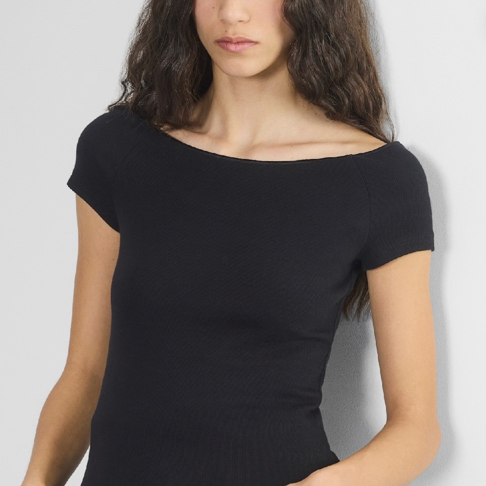 Aritzia HomeStretch Ribbed Off-Shoulder Top L